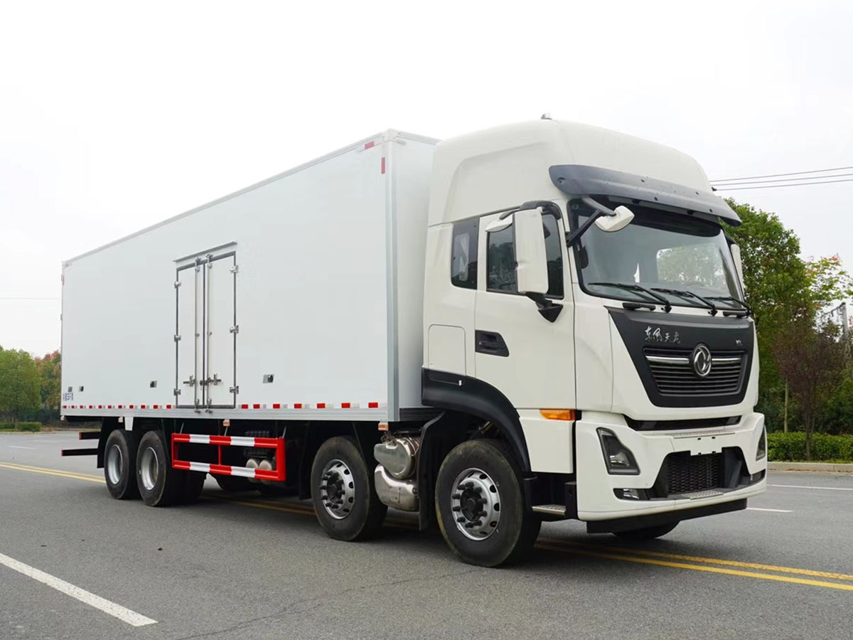 東風天龍冷藏車（9.6米）