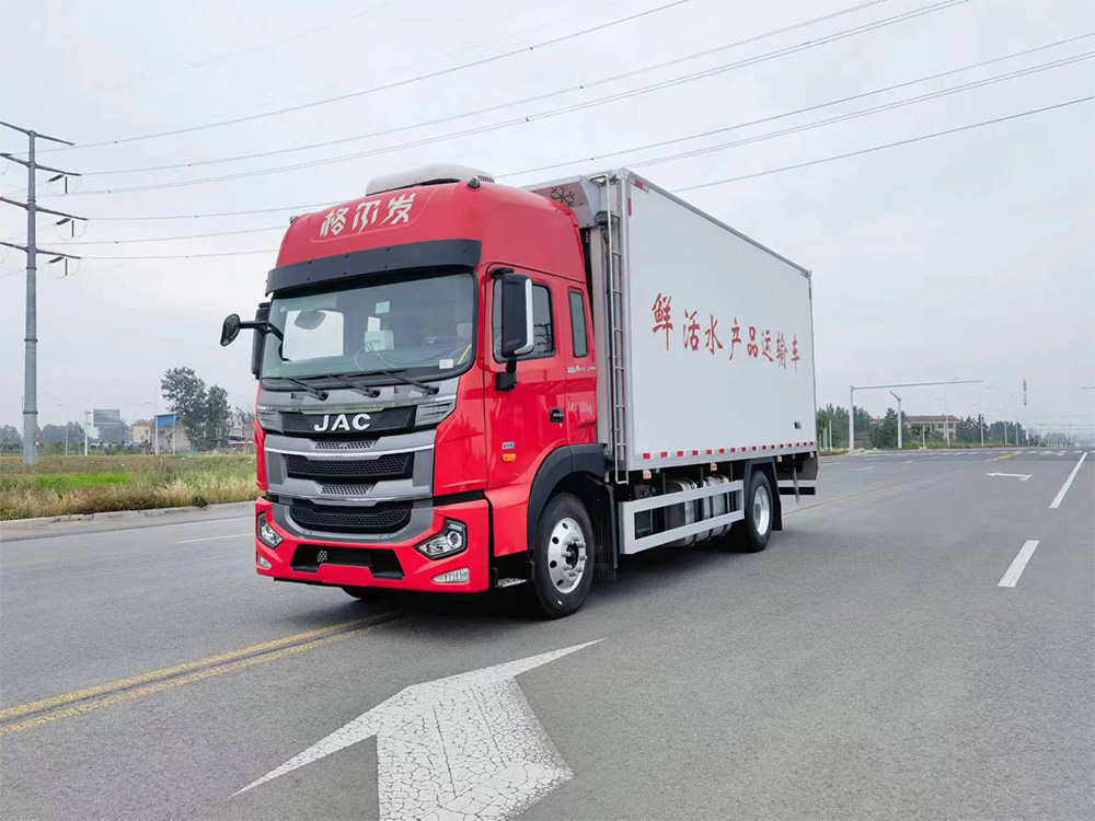 江淮格爾發(fā)6米2鮮活水產(chǎn)品運輸車