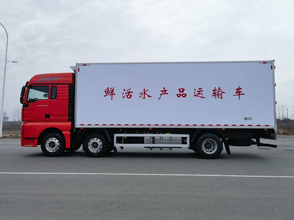 重汽汕德卡7米7鮮活魚蝦水產品運輸車圖片1